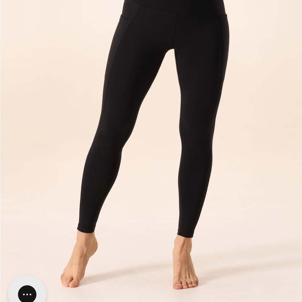Woolly MerinoAire black womens pocket legging
